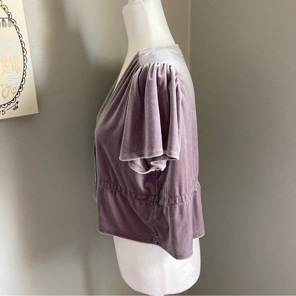 Urban Outfitters Gray Peplum Top Size Small - Picture 2 of 6